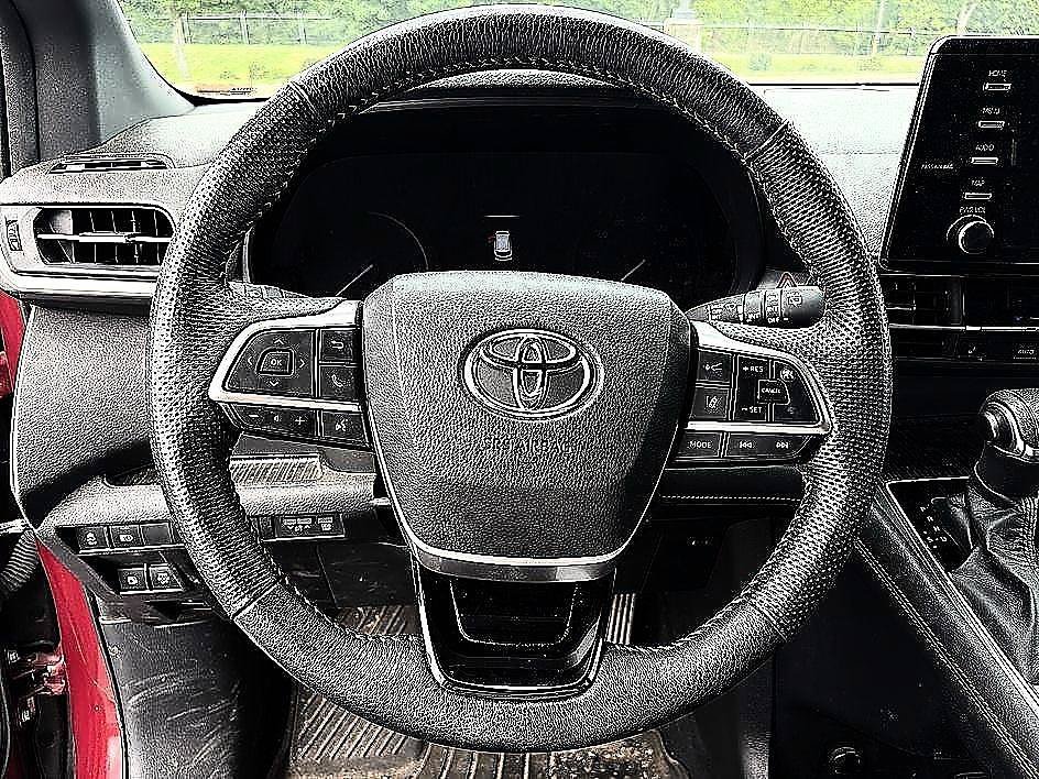 Used 2022 Ruby Flare Pearl Toyota XSE image 17