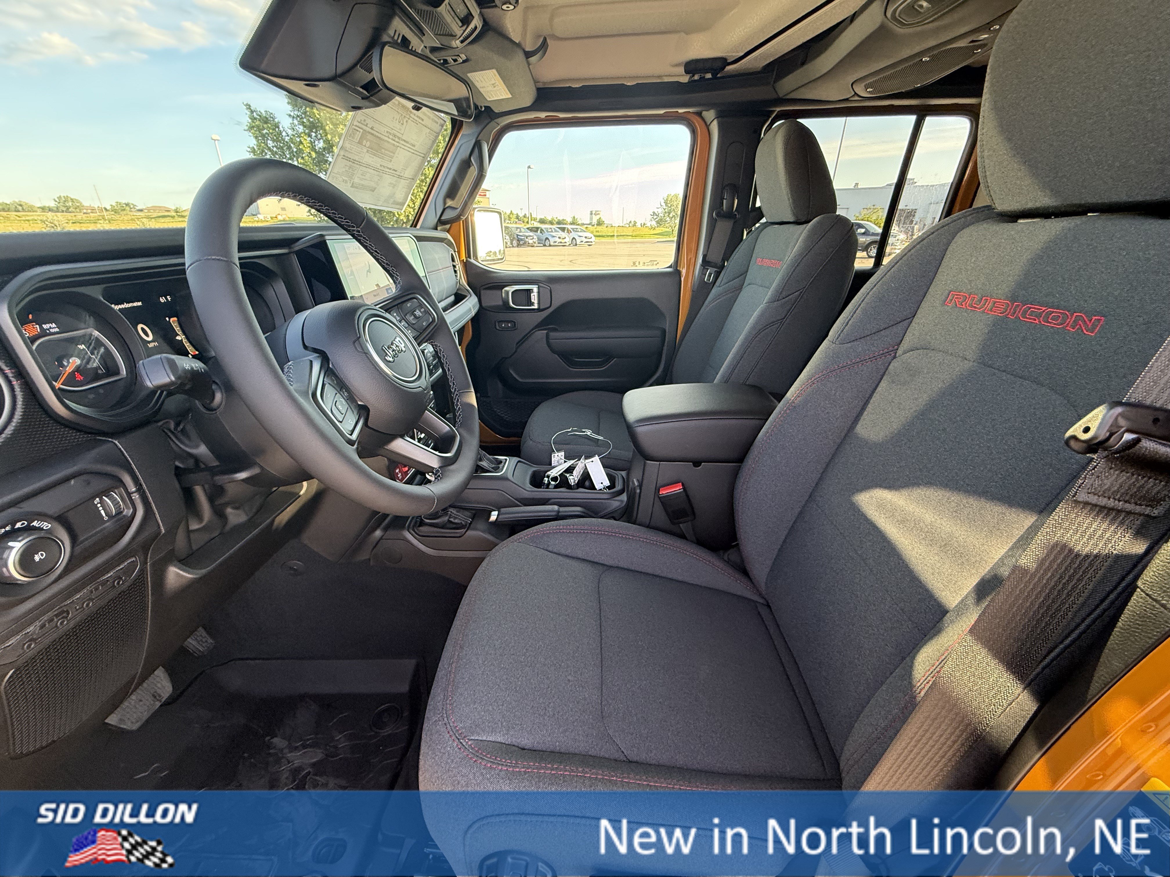 New 2026 Goldilocks Exterior Paint Jeep 4-Door Rubicon 4x4 image 15