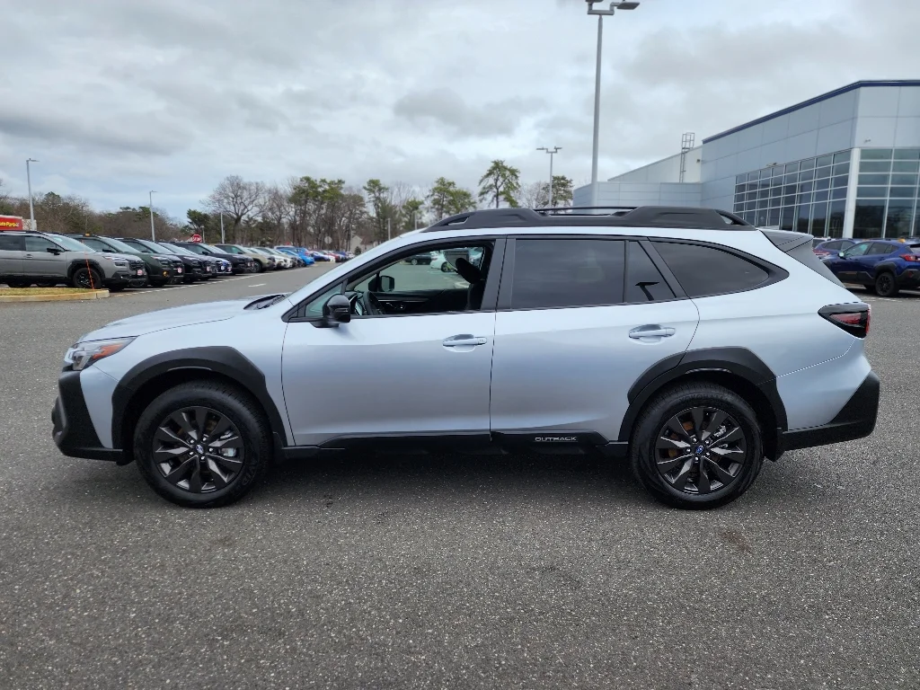 2025 Subaru Outback Onyx Edition - Photo 19