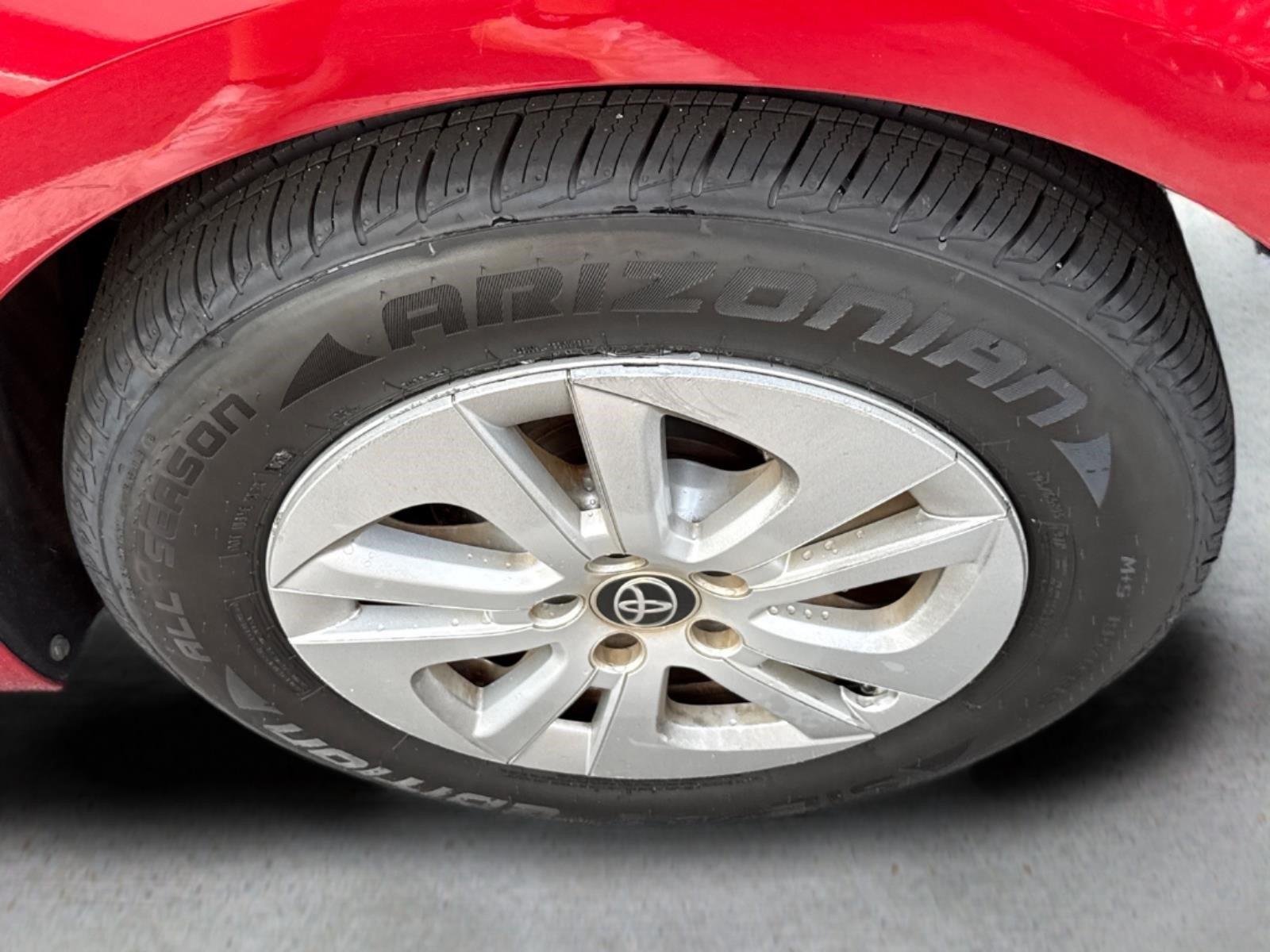 Used 2016 Hypersonic Red Toyota Two image 7