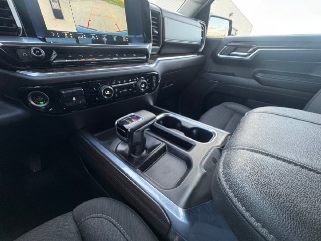 2023 Chevrolet Silverado 1500 LT - Photo 10