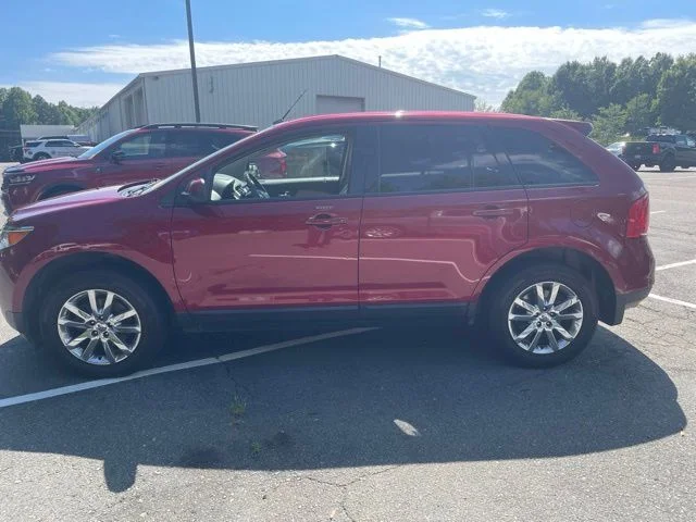 Used 2013 Red Ford SEL image 2