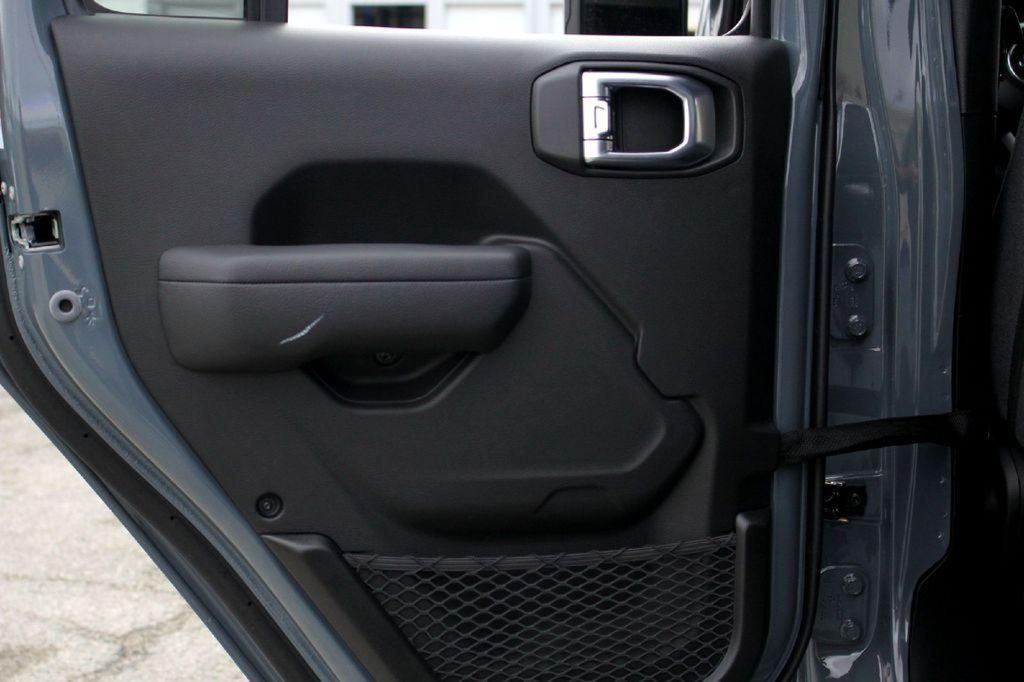 New 2026 Anvil Clear-Coat Exterior Paint Jeep Sport S image 19