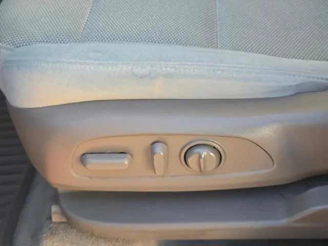 Used 2019 PEPPERDUST METALLIC Chevrolet LT Cloth image 31