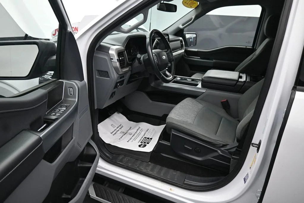 Used 2022 White Ford XLT image 15