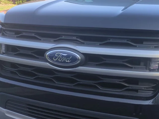 Used 2023 Black Ford XLT image 24