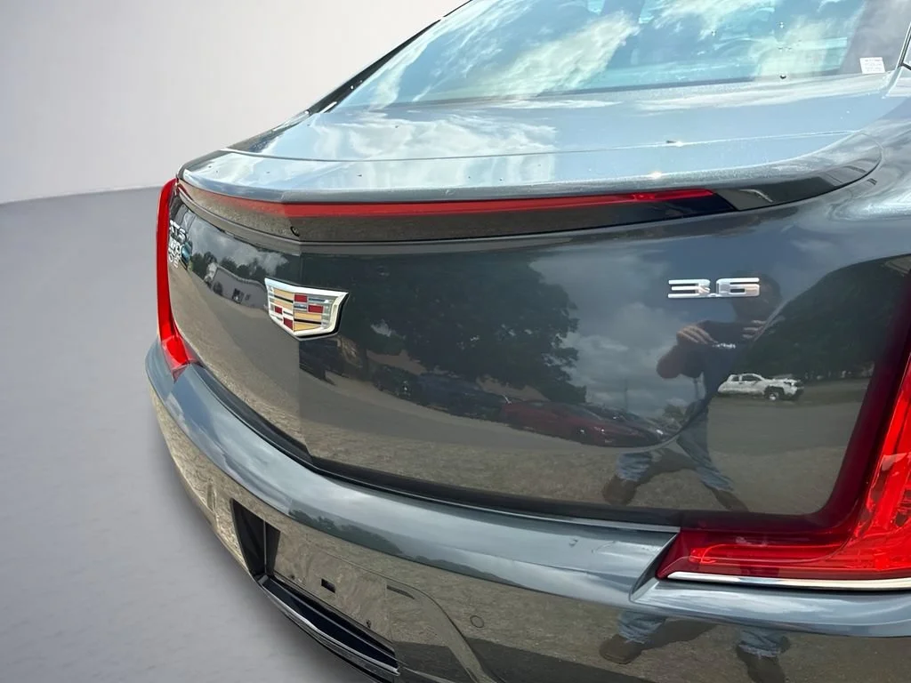 Used 2018 PHANTOM GRAY METALLIC Cadillac  image 33