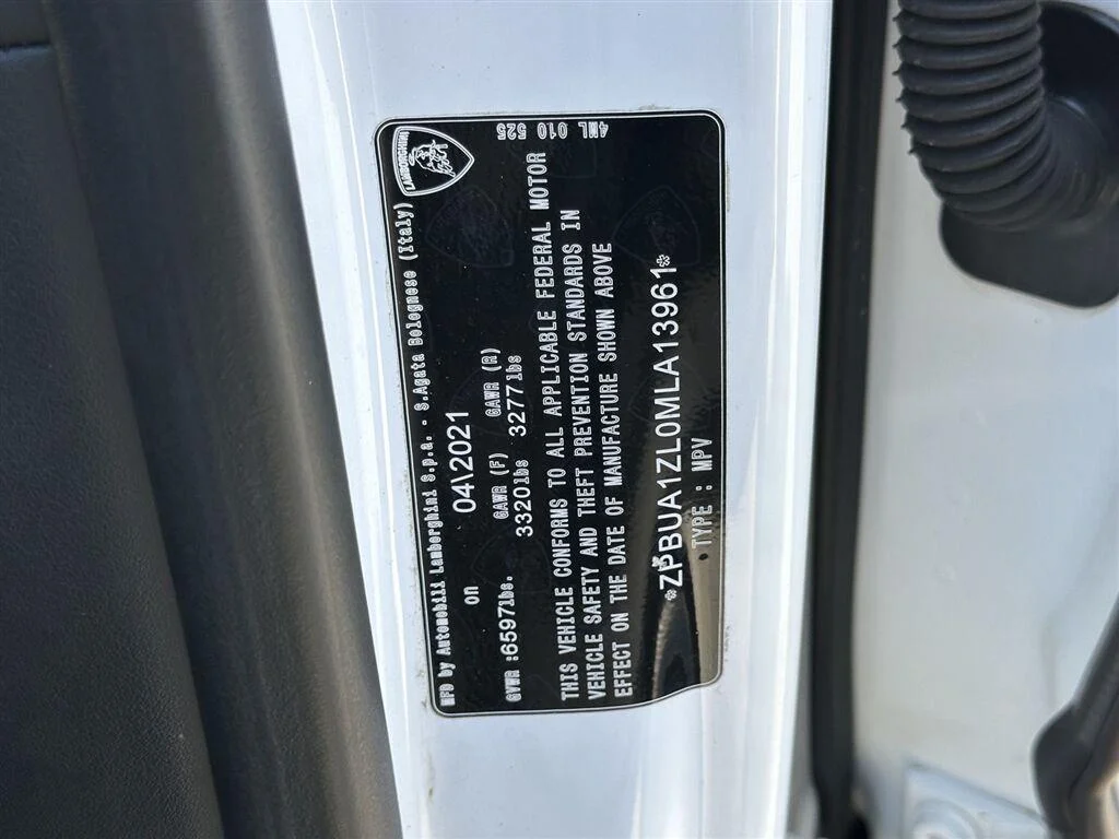 Used 2021 BALLOON WHITE PEARL LAMBORGHINI  image 52