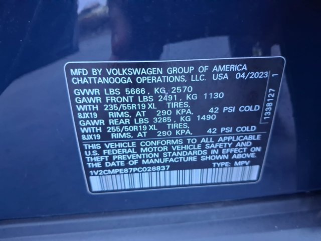 Used 2023 Blue Volkswagen Pro image 22