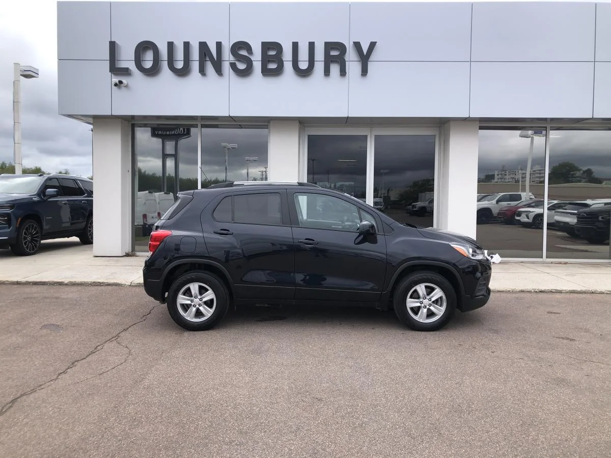 Used 2022 Blue Chevrolet Awd 4dr Lt image 2