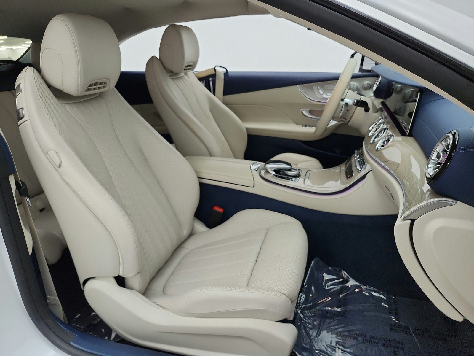 Certified Used 2022 MANUFAKTUR Moonlight White Mercedes-Benz E 450 RWD Cabriolet image 19