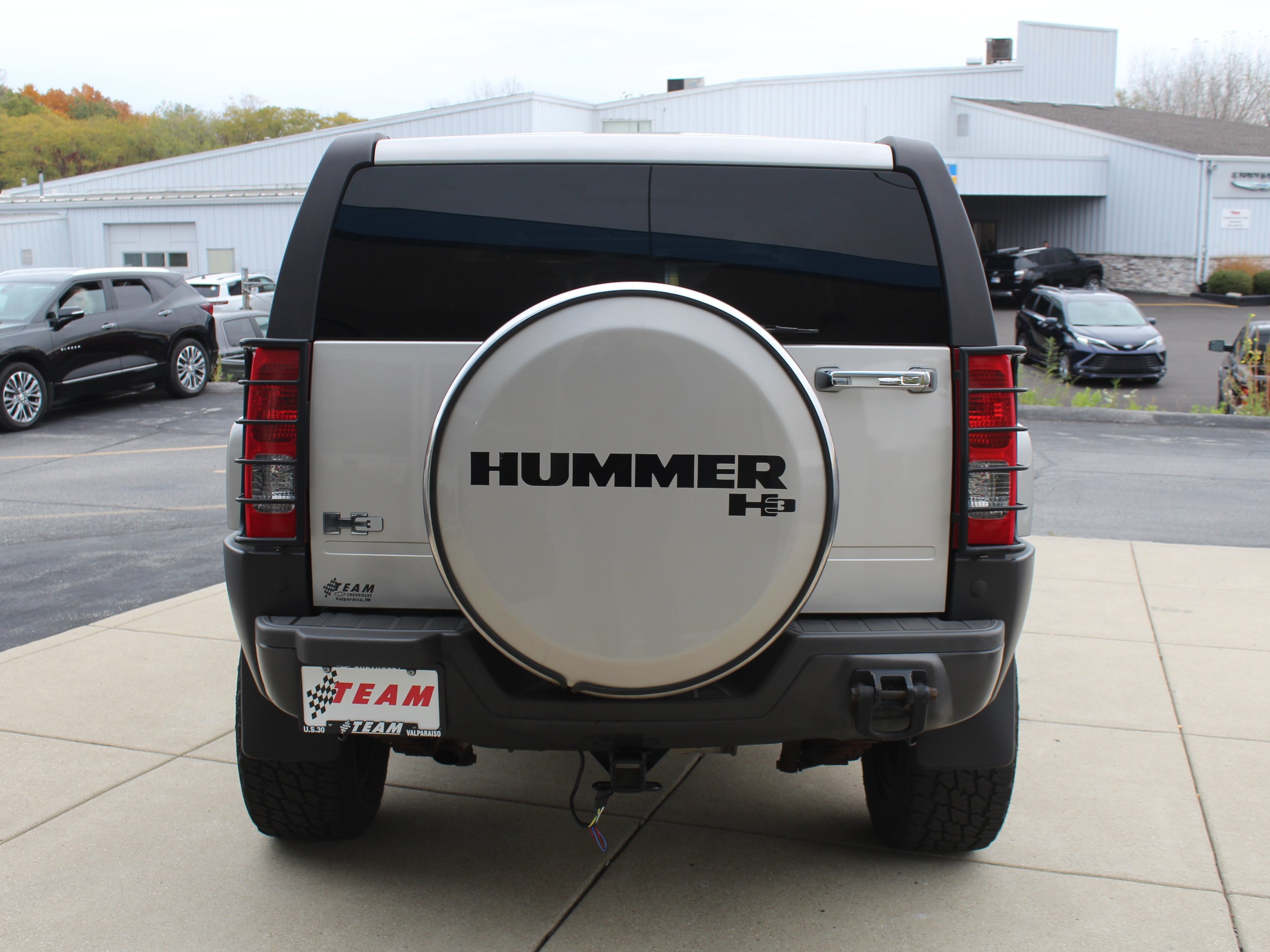 Used 2007 Boulder Gray Metallic HUMMER SUV image 6