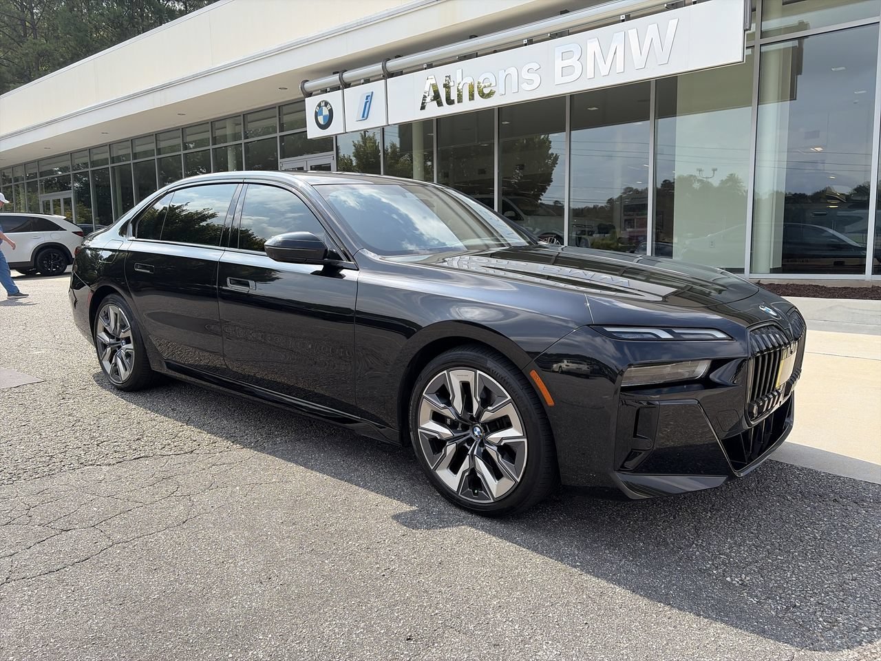 Used 2023 Black Sapphire Metallic BMW 740i image 2