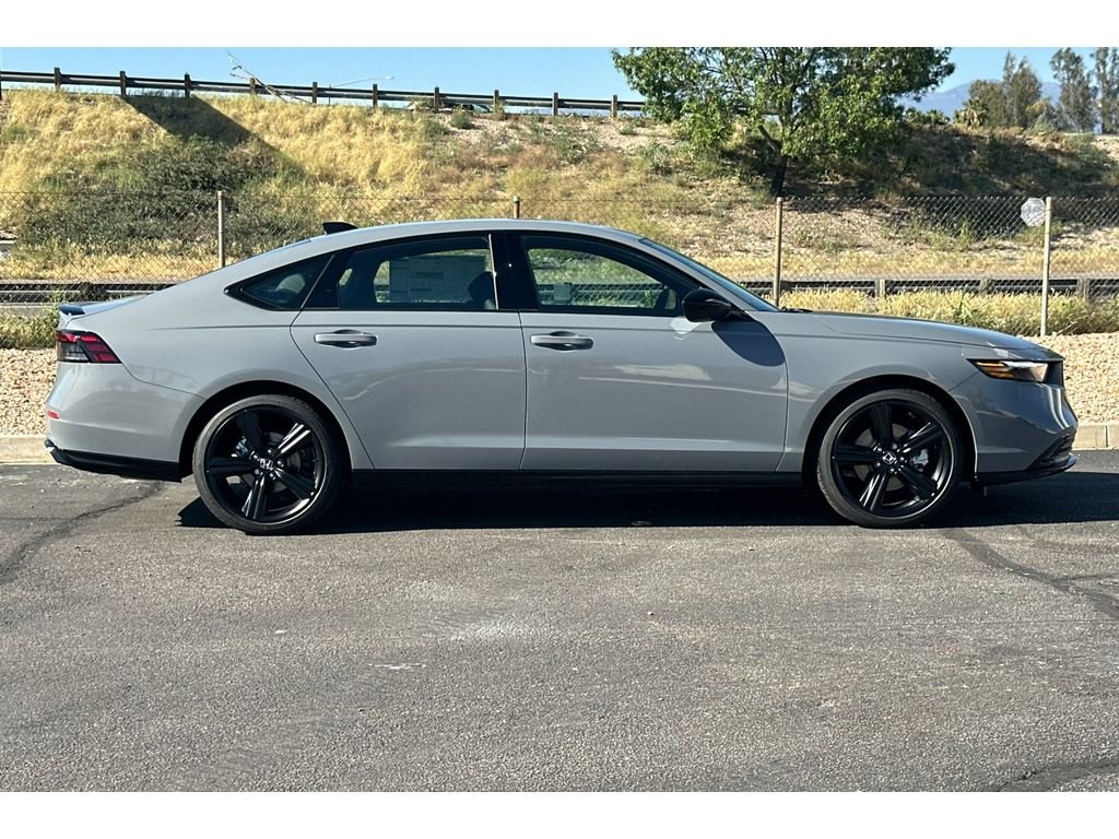 New 2026 Urban Gray Pearl Honda Sport-L image 3