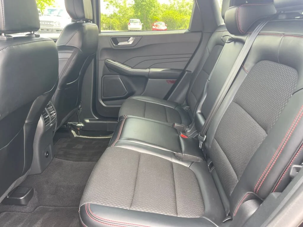Used 2025 Agate Black Ford ST-Line image 20