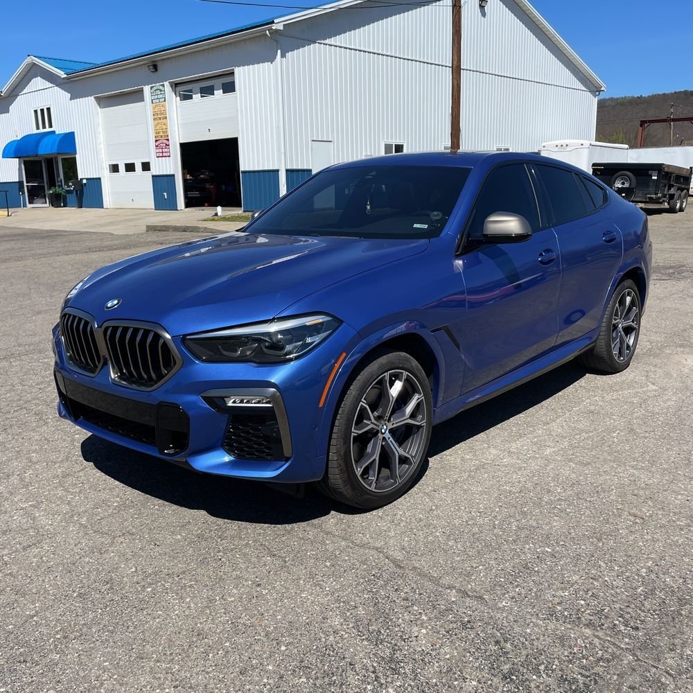 2020 BMW X6 M50i's photo