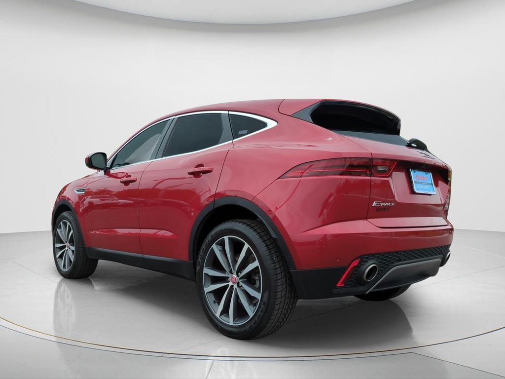 Used 2020  Jaguar SE image 7