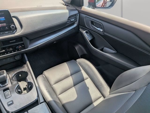 Used 2023 Red Nissan SV image 18