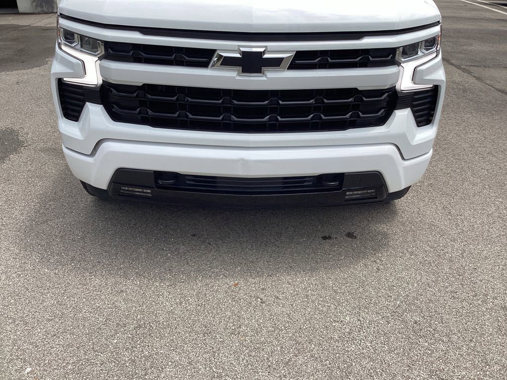 Used 2023 Summit White Chevrolet RST image 19