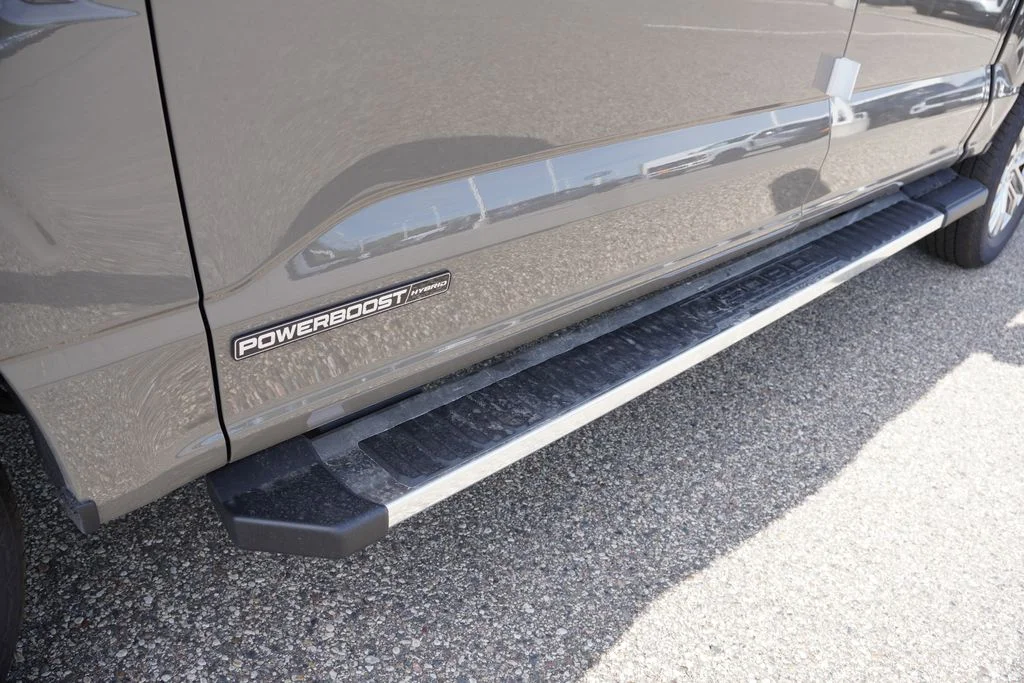 New 2026 Marsh Gray Ford Lariat image 10