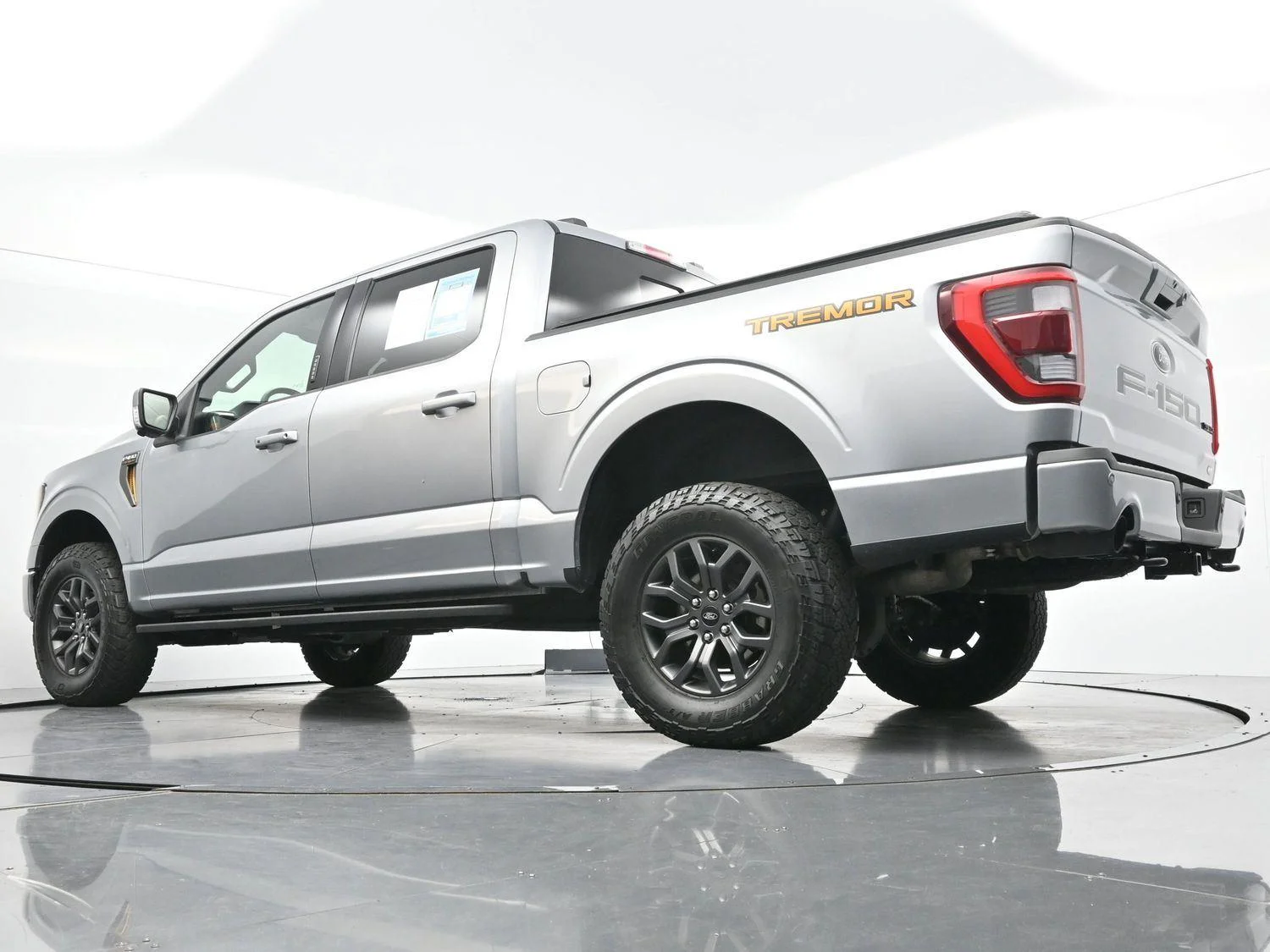 Used 2023 Iconic Silver Ford Tremor image 52