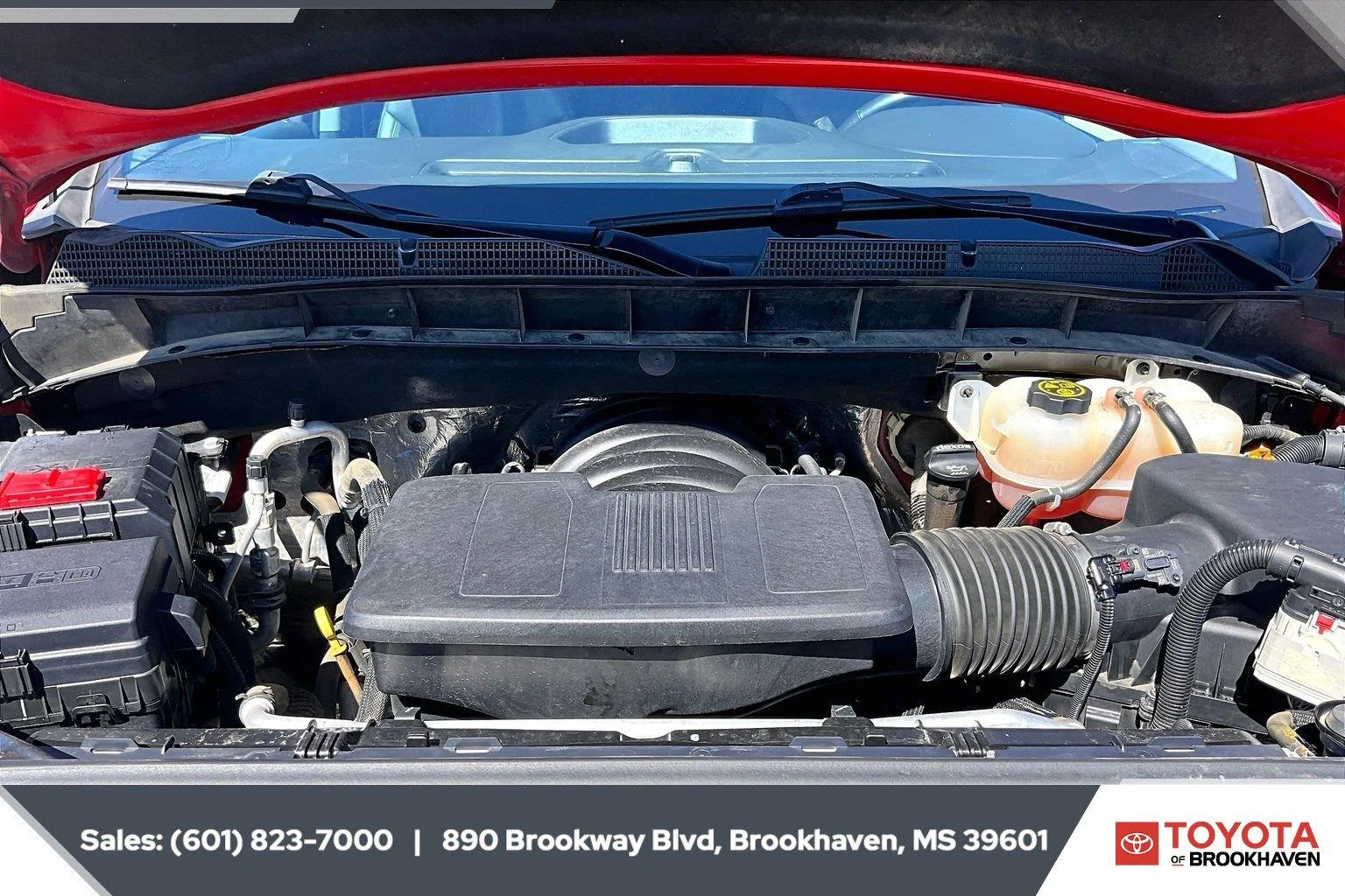 Used 2022 Cardinal Red GMC SLT image 8