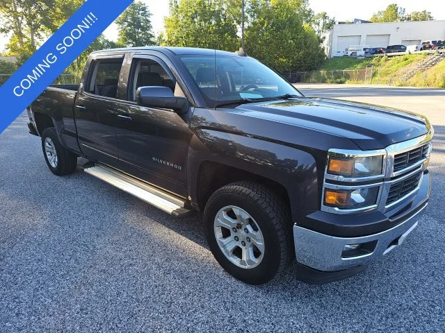 Used 2015 Gray Chevrolet LT image 1