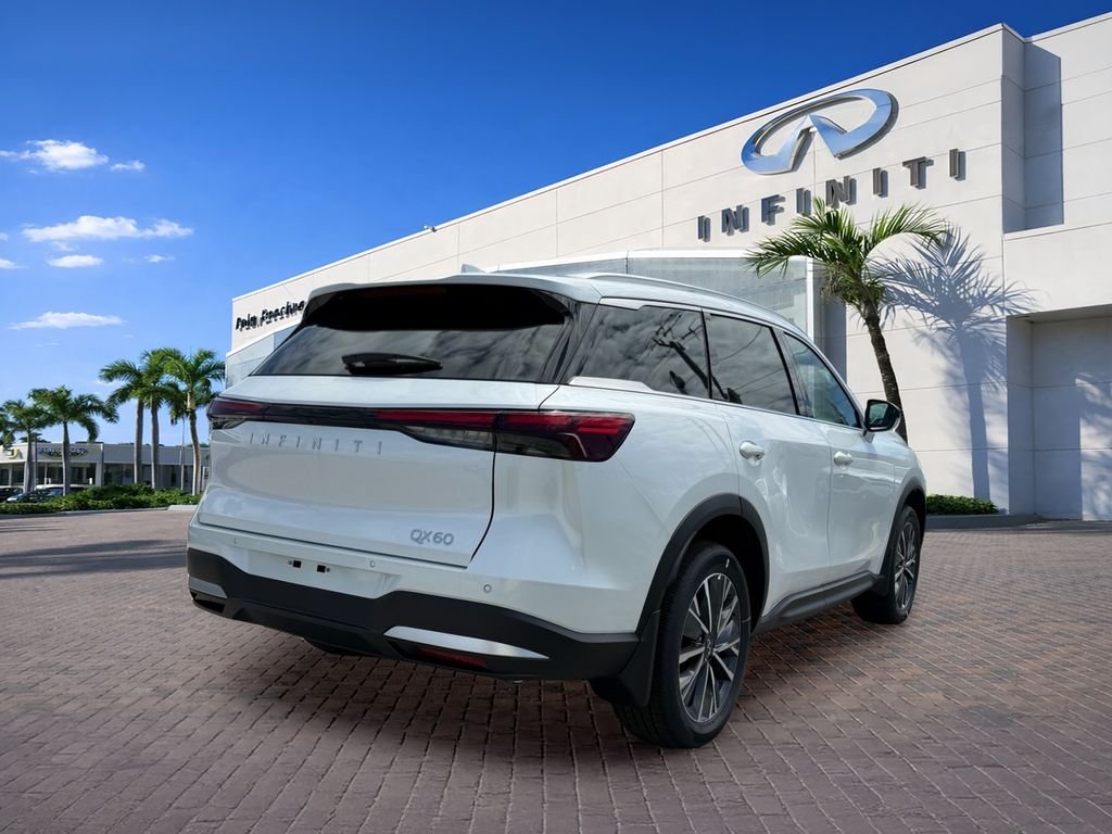 New 2027 RADIANT WHITE INFINITI Luxe FWD image 7