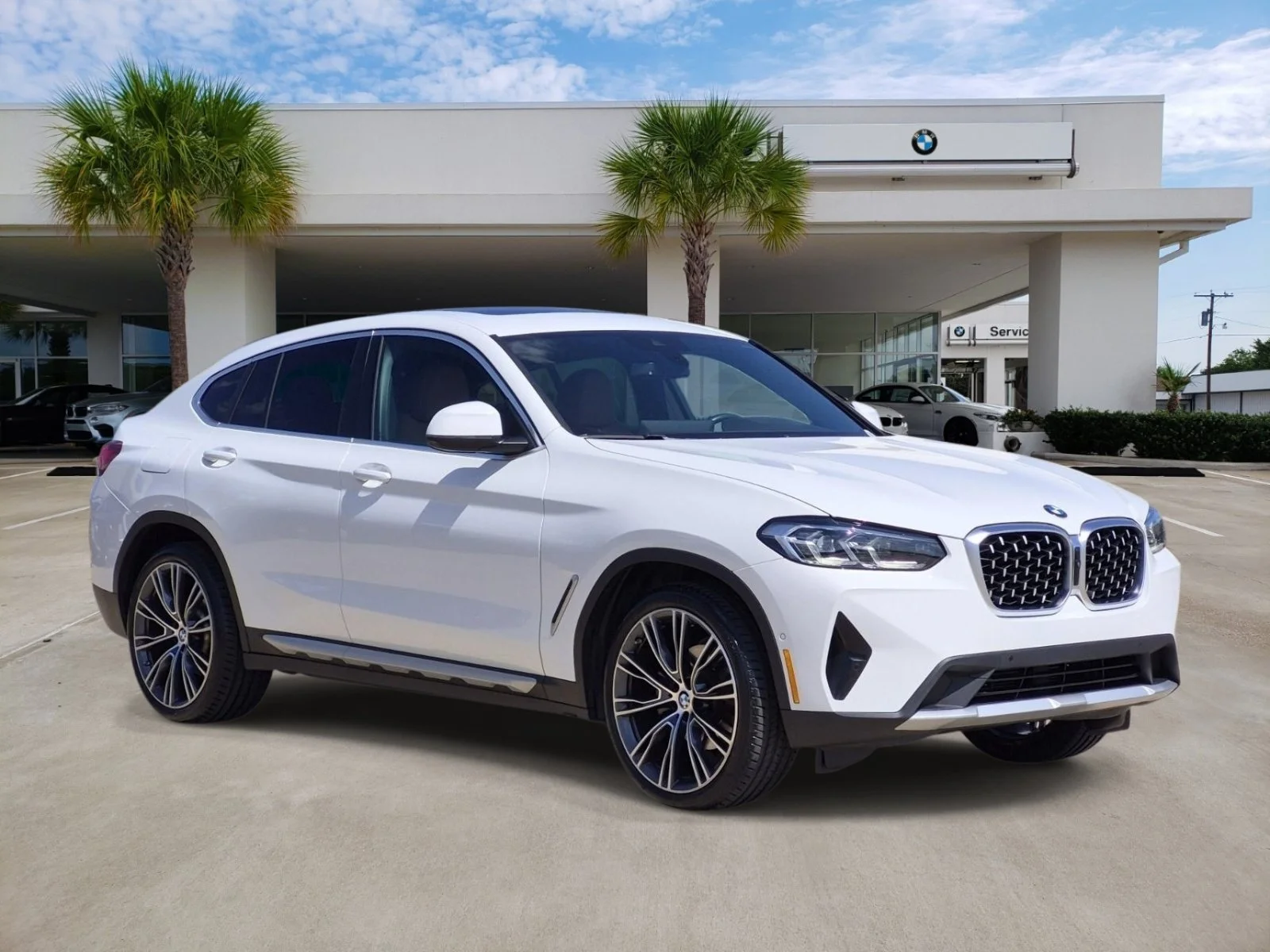 Certified Used 2024 Alpine White BMW xDrive30i image 3