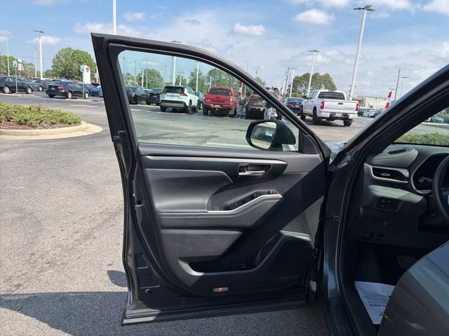 Used 2025 Gray Toyota XSE image 27