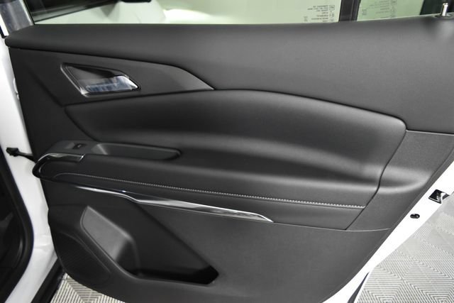 2027 Chevrolet Traverse LT - Photo 22