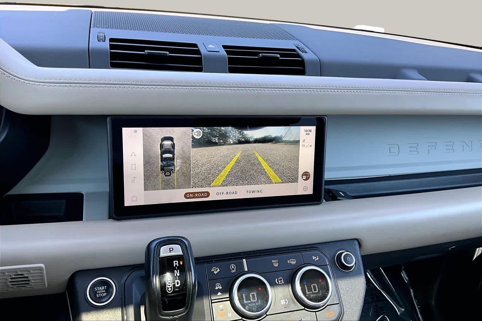 Used 2020 Gondwana Stone Metallic Land Rover HSE image 27