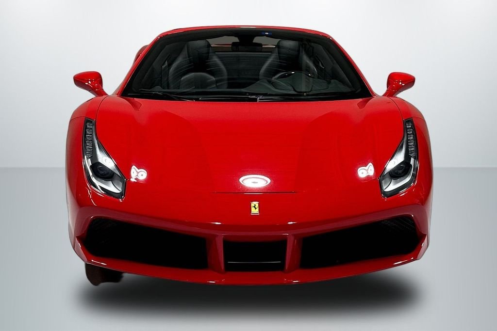 Used 2018  Ferrari  image 2