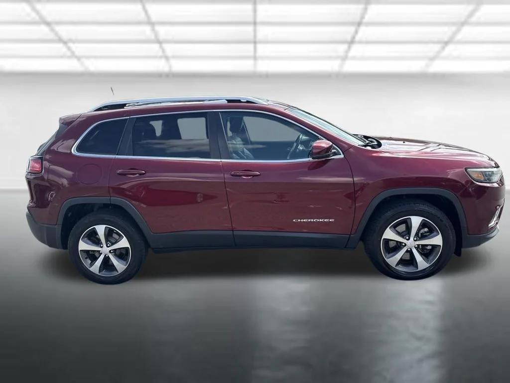 Used 2021 Red Jeep Limited image 6