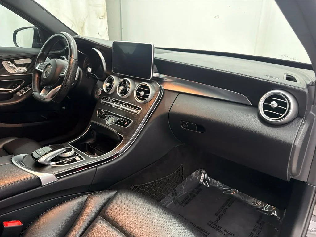 Used 2015 Black Mercedes-Benz C 400 image 31