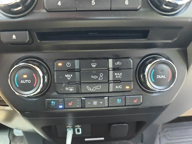 Used 2018 Shadow Black Ford Lariat image 12