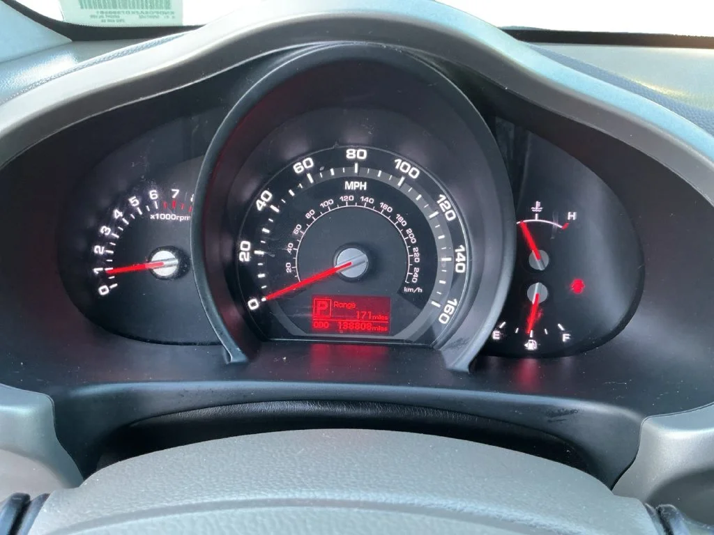 Used 2013 Silver Kia EX image 13