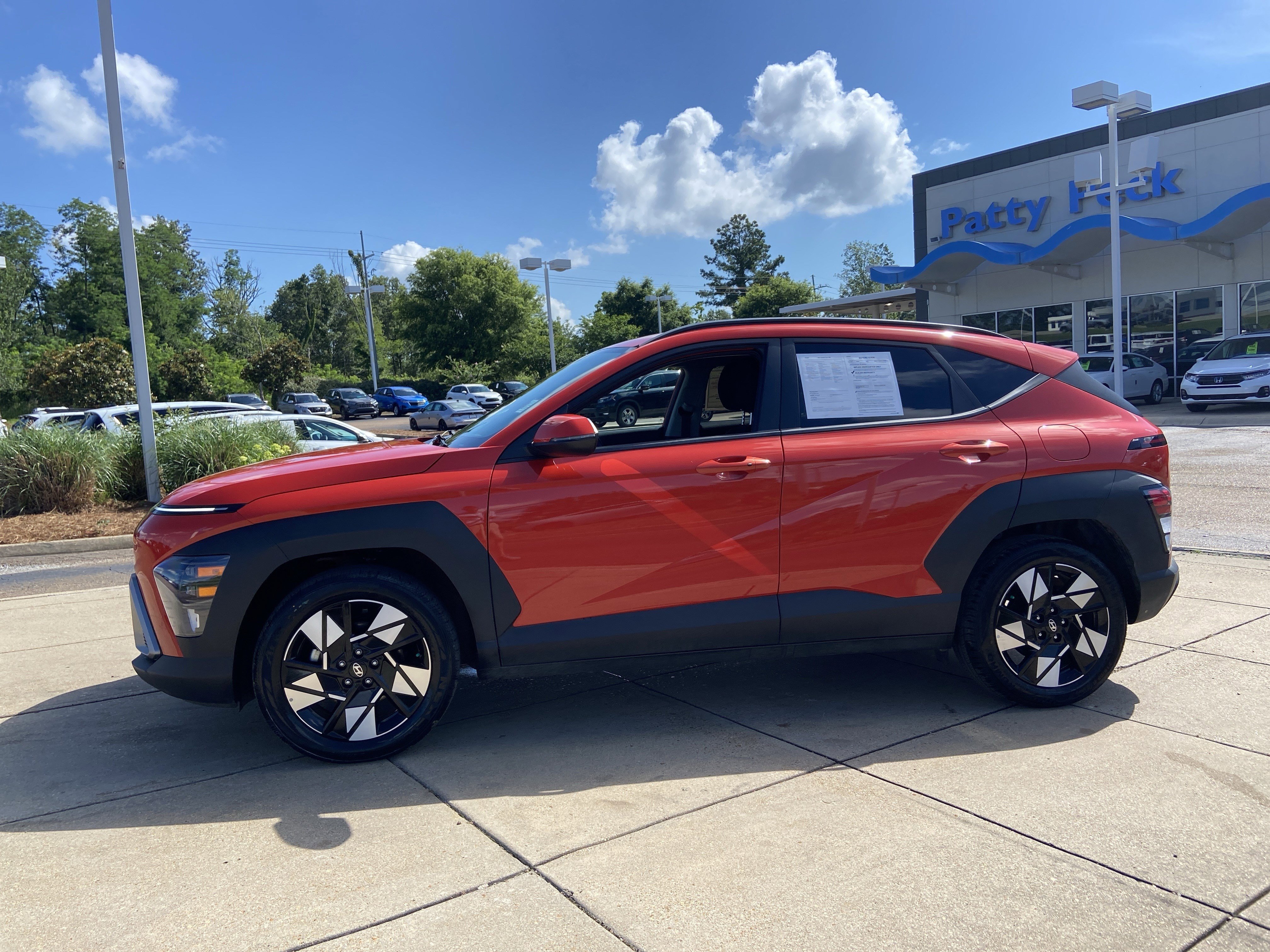 Used 2025 Soultronic Orange Pearl Hyundai SEL image 8