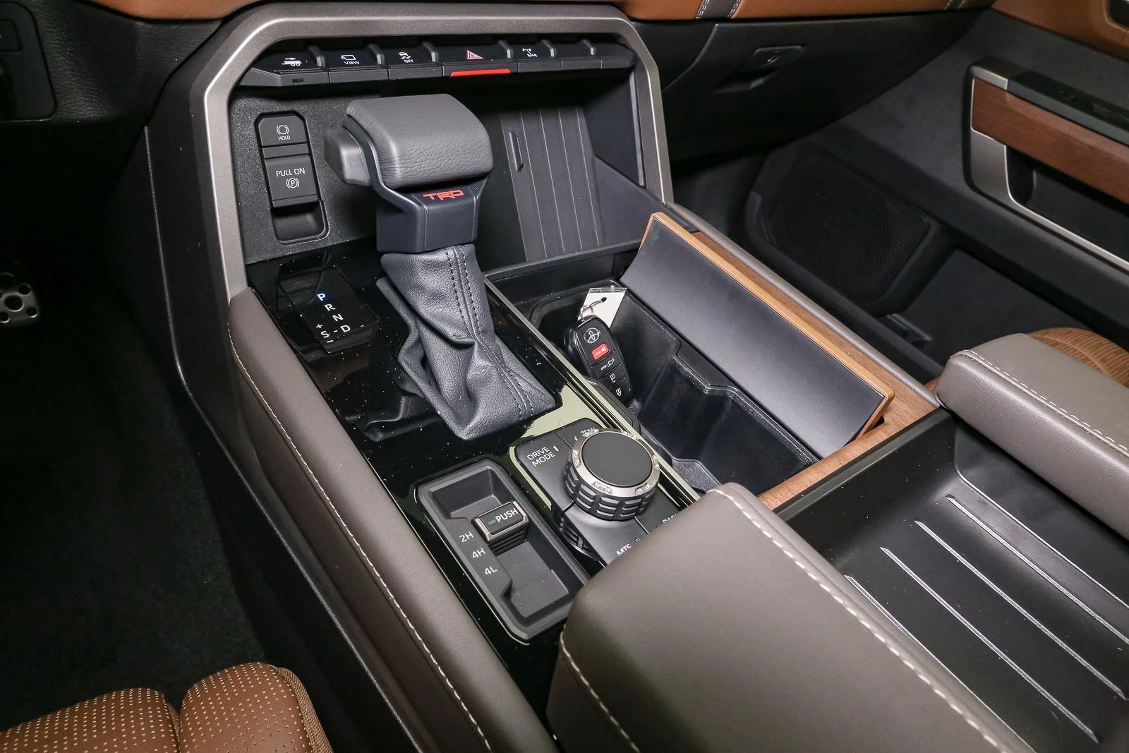 New 2026 Wind Chill Pearl Toyota 1794 Edition image 23