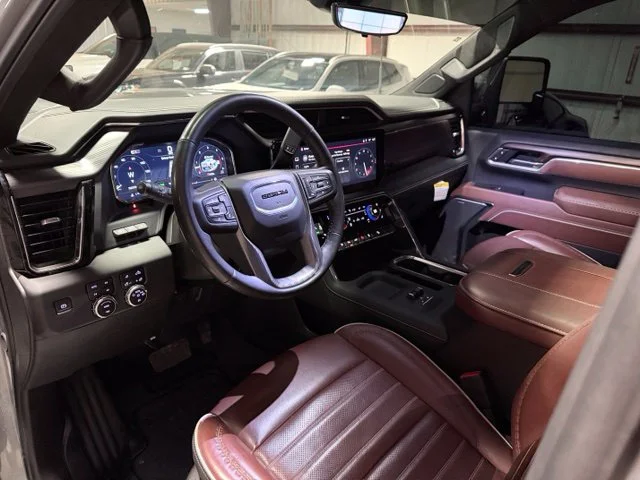 Used 2025 Silver GMC Denali Ultimate image 8