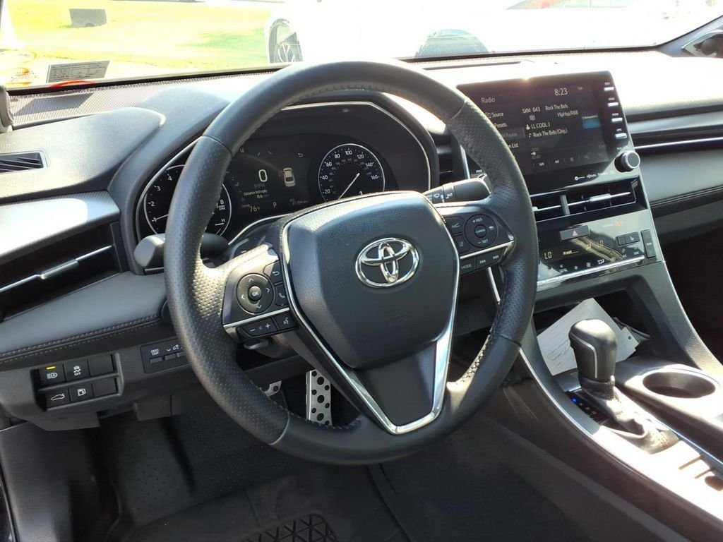 Used 2019 Midnight Black Metallic Toyota XSE image 10