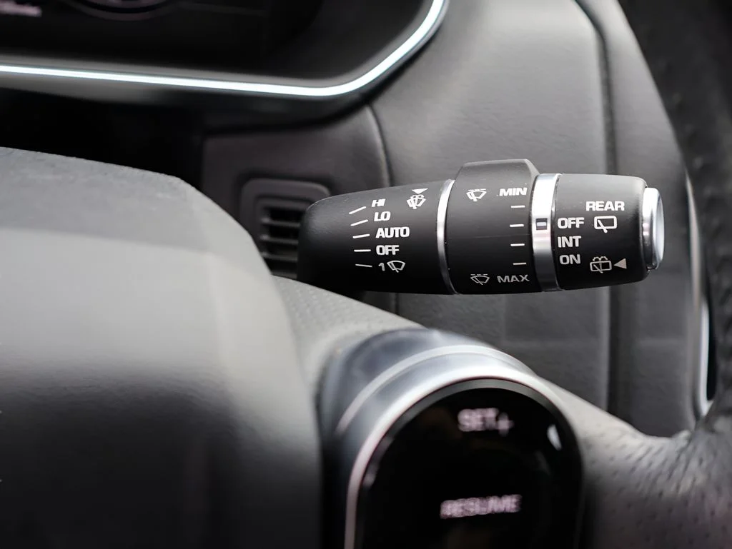 Used 2018 Narvik Black Land Rover HSE image 33