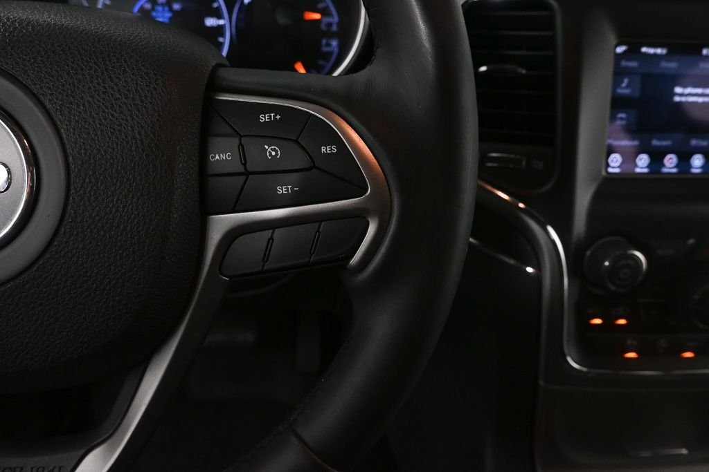 Used 2018 Blue Jeep Limited image 11