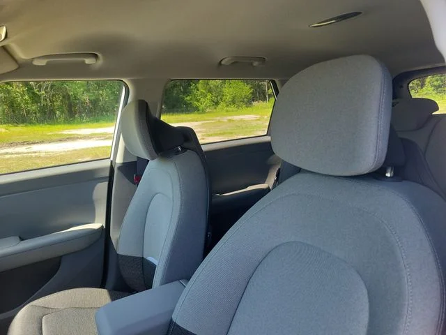 New 2027 Snow White Pearl Kia S image 16