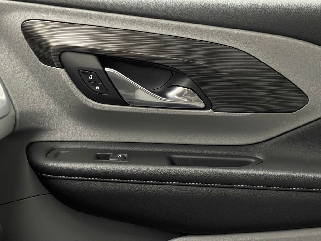 Used 2024 Downpour Metallic GMC SLE image 36