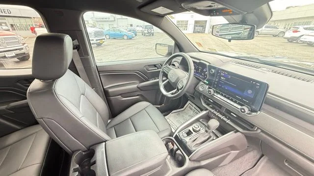 Used 2025 Black Chevrolet Trail Boss image 37