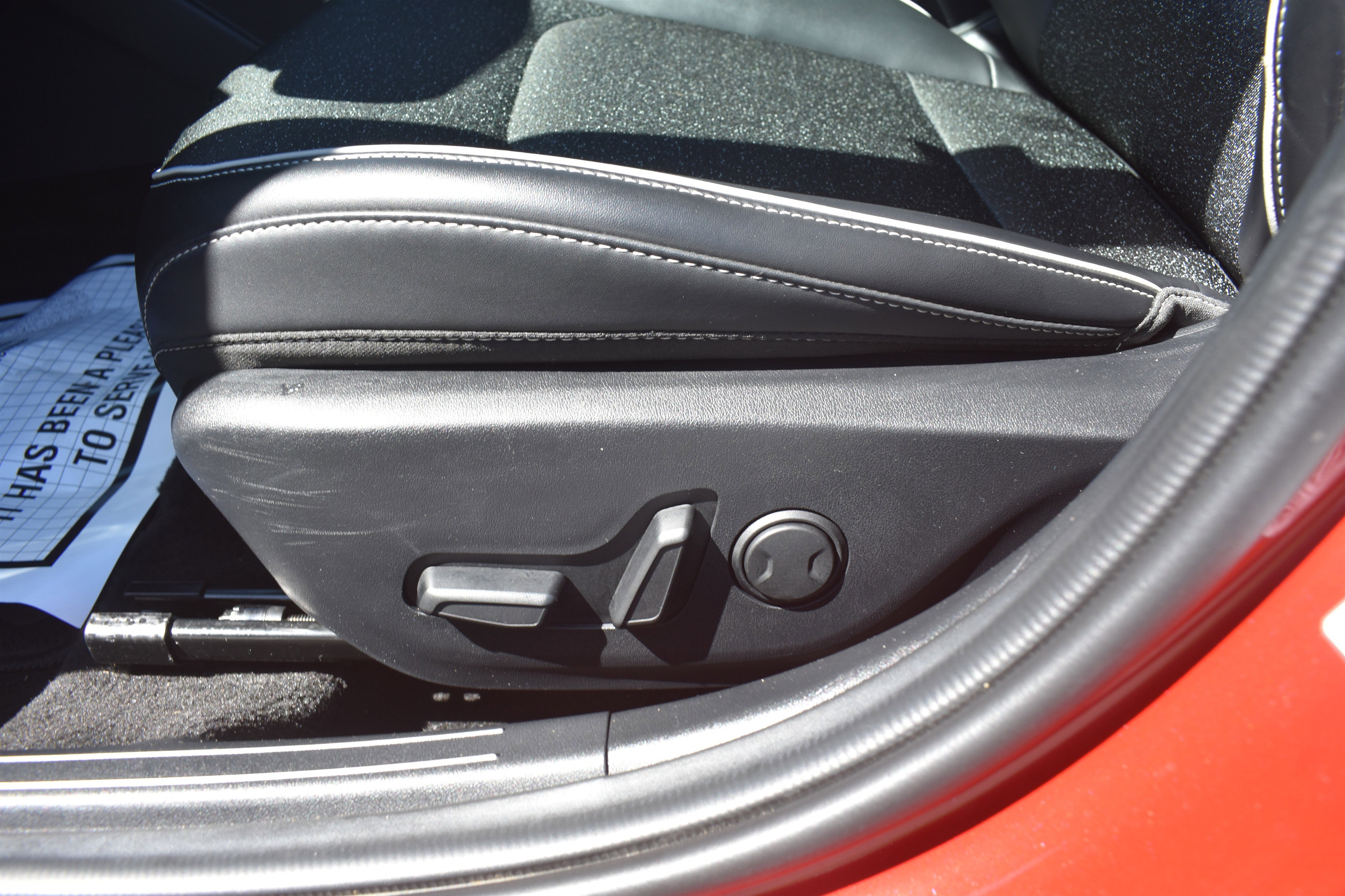 Used 2025 Currant Red Kia GT-Line image 14