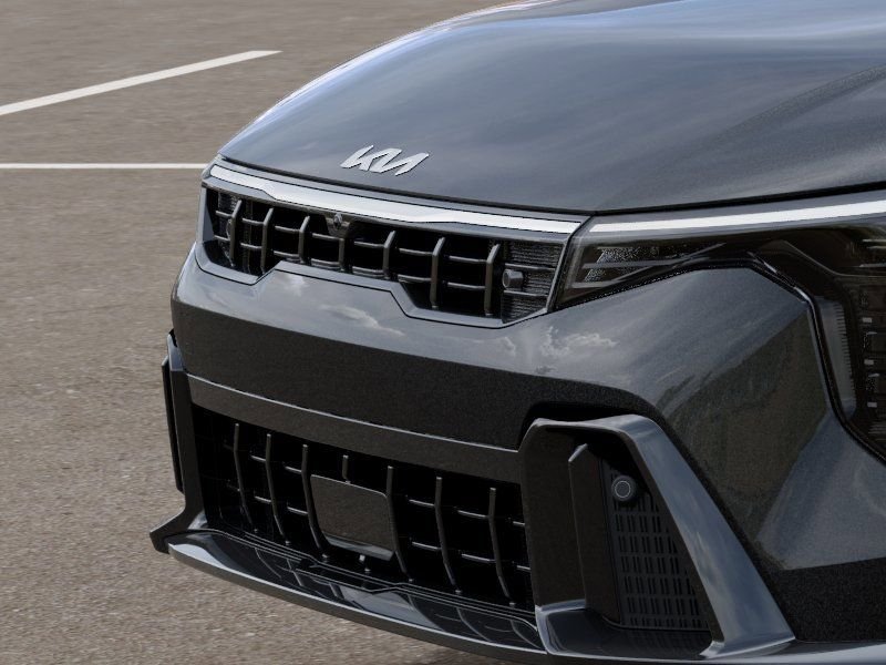 2025 Kia K4 GT-Line Turbo - Photo 12