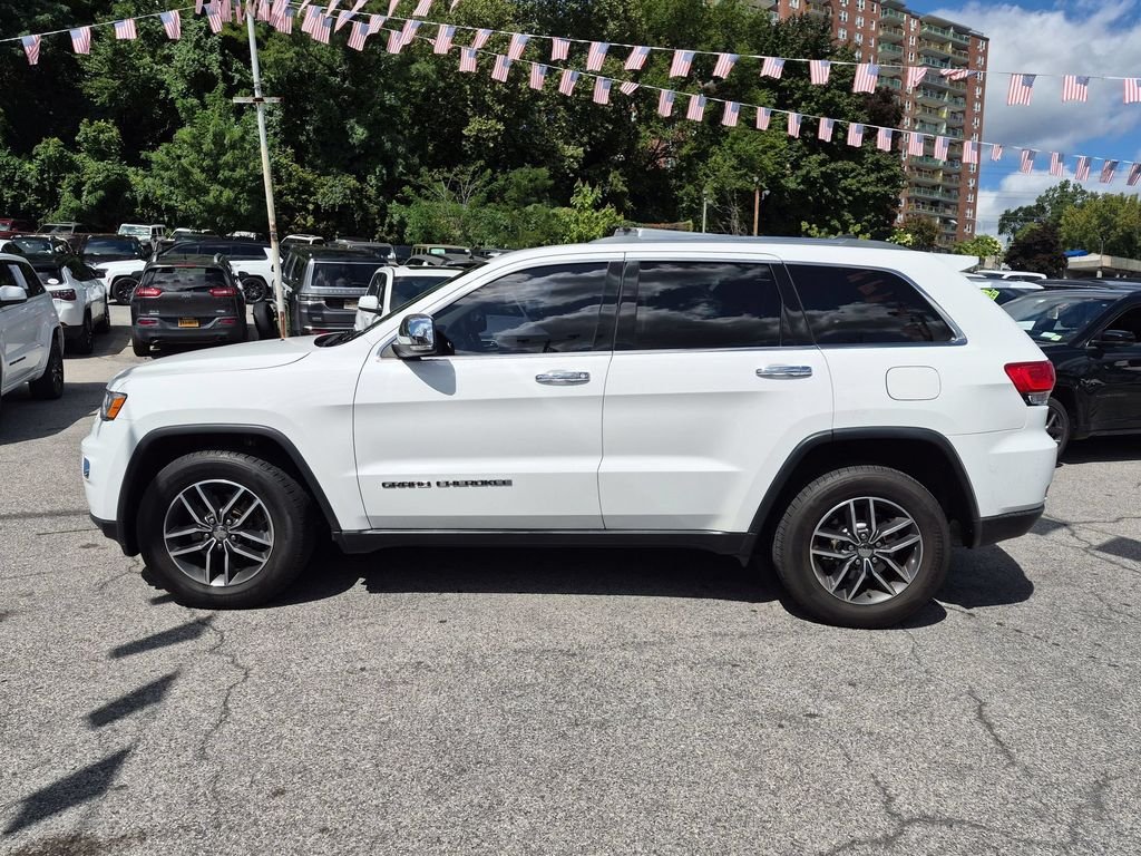 Used 2018 White Jeep Limited image 10