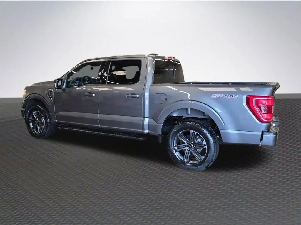 Certified Used 2023 Gray Metallic Ford XLT image 5